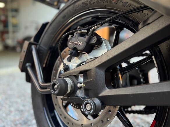 2024 Ducati Multistrada V4, серый - вид 14