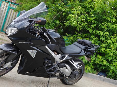 2015 Honda VFR 800, чёрный, 760000 рублей, вид 2