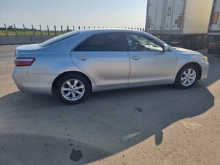 2010 Toyota Camry VI (XV40) Рестайлинг, серебристый, 990000 рублей, вид 2