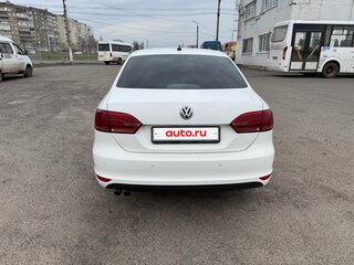2014 Volkswagen Jetta VI, белый, 850000 рублей, вид 2
