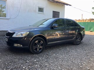 2011 Skoda Octavia II (A5) Рестайлинг, серый, 820000 рублей, вид 1