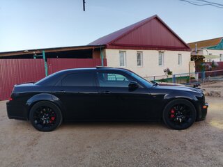 2006 Chrysler 300C SRT8 I, чёрный, 2000000 рублей, вид 4