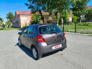 2008 Toyota Yaris II, серый, 670000 рублей, вид 5