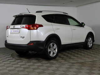 2014 Toyota RAV4 IV (XA40), белый, 1999990 рублей, вид 5
