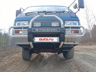 1995 Mitsubishi Delica III, зелёный, 850000 рублей, вид 1