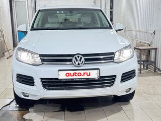 2012 Volkswagen Touareg II, белый, 1720000 рублей, вид 3