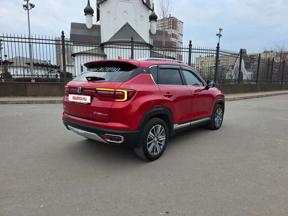 2021 Changan CS35 Plus I, красный, 999999 рублей - вид 5