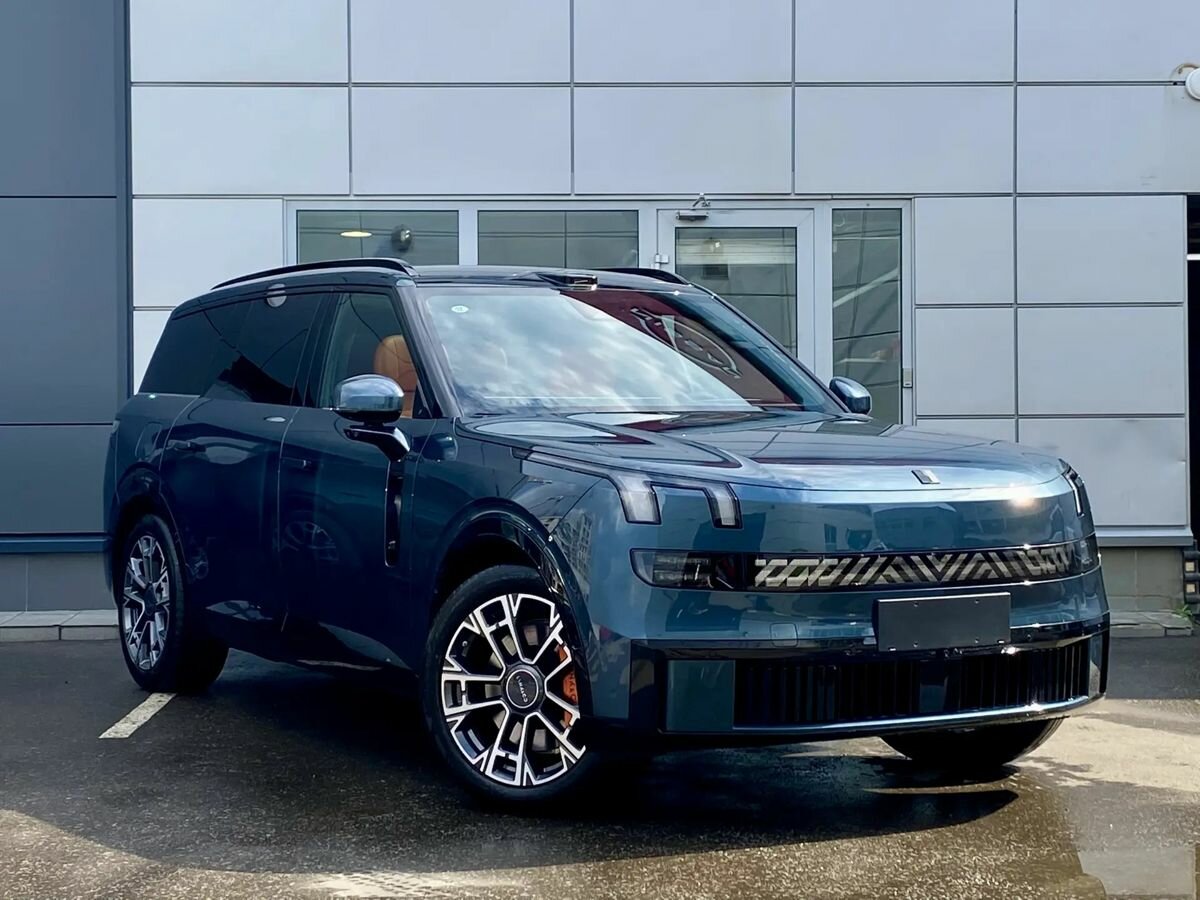 Открыть фотографии: Lynk & Co 900