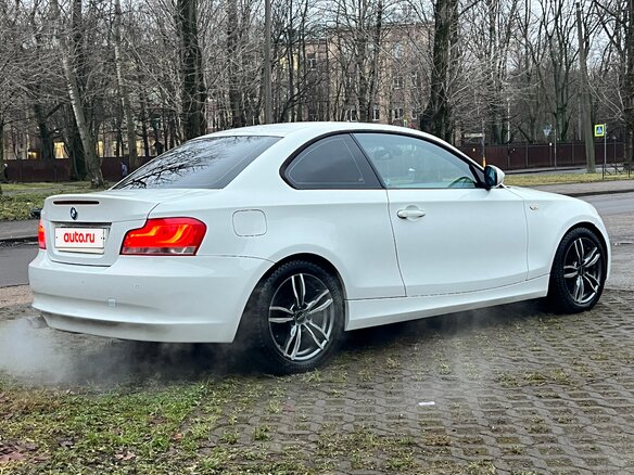 2012 BMW 1 серии 120i I (E82/E88) Рестайлинг 2, белый, 1250000 рублей - вид 5
