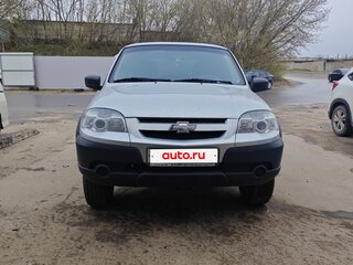 2019 Chevrolet Niva I Рестайлинг, серебристый, 720000 рублей, вид 1