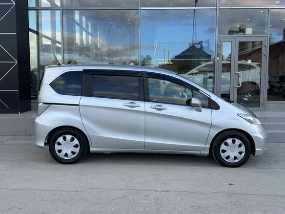 2012 Honda Freed I Рестайлинг, серый - вид 3