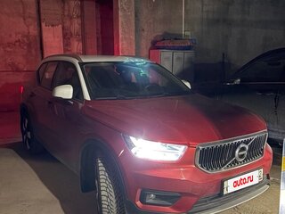 2019 Volvo XC40 I, красный, 4100000 рублей, вид 1