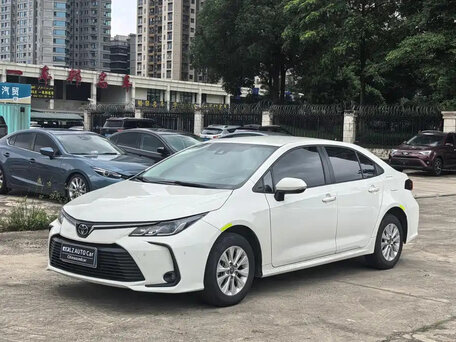 Toyota Corolla XII (E210)