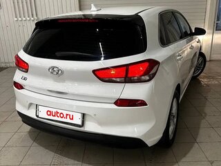 2017 Hyundai i30 II Рестайлинг, белый, 1270000 рублей, вид 4