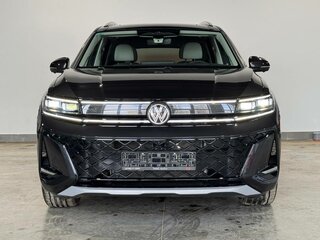 2025 Volkswagen Talagon I Рестайлинг, серый, 5890000 рублей, вид 2