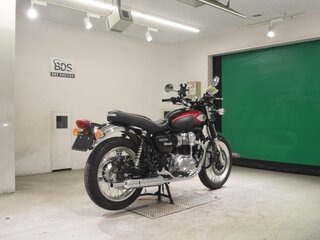 2024 Kawasaki W 800, красный, 855000 рублей, вид 5