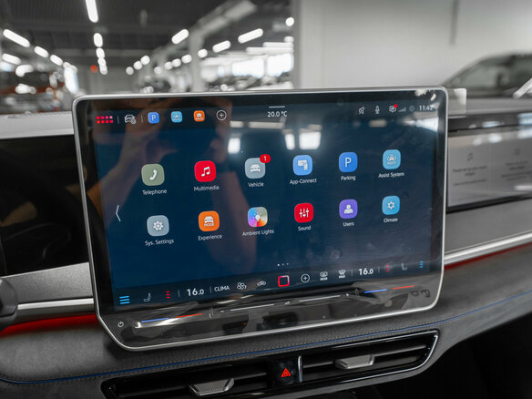 2026 Volkswagen Tavendor I Рестайлинг, чёрный, 6100000 рублей - вид 17