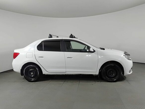 2017 Renault Logan II, белый - вид 3