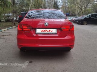 2014 Volkswagen Jetta VI, красный, 1050000 рублей, вид 4
