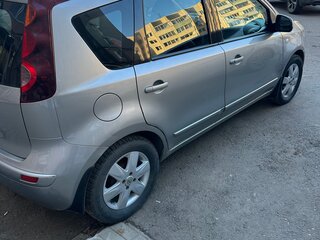 2012 Nissan Note I Рестайлинг, серый, 700000 рублей, вид 2