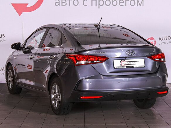 2021 Hyundai Solaris II Рестайлинг, серый, 1580000 рублей - вид 1