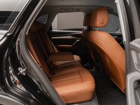 2021 Audi Q5 45 TFSI II (FY) Рестайлинг, чёрный, 3850000 рублей - вид 23
