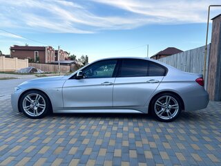 2017 BMW 3 серии 320i xDrive VI (F3x) Рестайлинг, серебристый, 3095000 рублей, вид 5