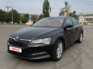 2021 Skoda Superb III Рестайлинг, коричневый, 2950000 рублей, вид 3