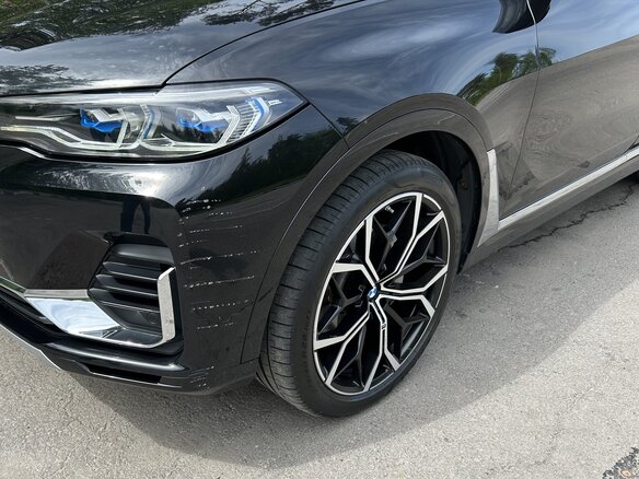 2020 BMW X7 40i I (G07), чёрный, 7500000 рублей - вид 16