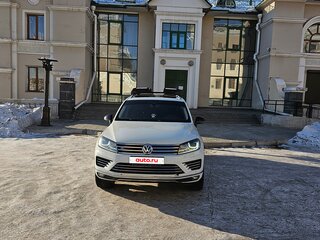 2016 Volkswagen Touareg II Рестайлинг, белый, 3200000 рублей, вид 5