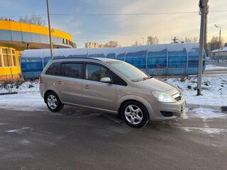 2008 Opel Zafira B Рестайлинг, серебристый, 500000 рублей, вид 3