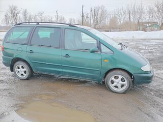 1998 Volkswagen Sharan I, зелёный, 185000 рублей, вид 3