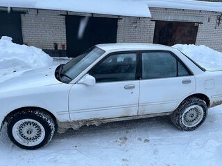 1989 Toyota Carina V (T170), белый, 250000 рублей, вид 5
