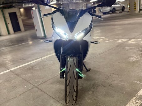 2023 Triumph Daytona 660, белый, 840000 рублей, вид 1