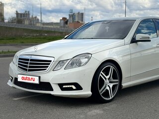 2011 Mercedes-Benz E-Класс 300 IV (W212, S212, C207), белый, 1300000 рублей, вид 2