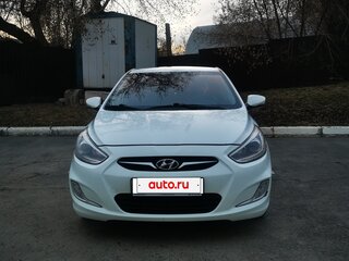 2013 Hyundai Solaris I, белый, 850000 рублей, вид 2