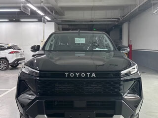 2026 Toyota Hilux IX, чёрный, 4721000 рублей, вид 3