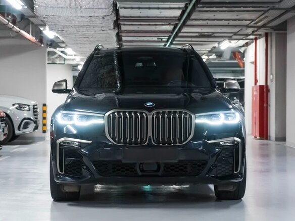 2020 BMW X7 M50d I (G07), чёрный - вид 2