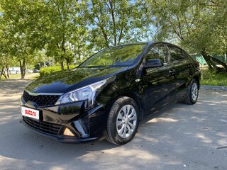 2021 Kia Rio IV Рестайлинг, чёрный, 1980000 рублей, вид 2