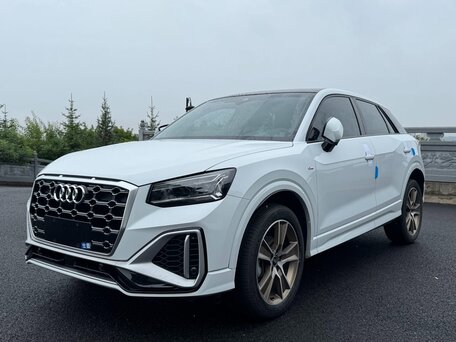 2023 Audi Q2 L 35 TFSI I Рестайлинг, белый, 2500000 рублей, вид 3