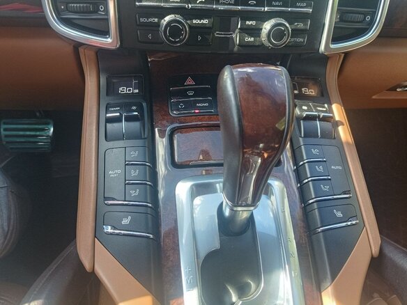2010 Porsche Cayenne S II (958), серый, 2000000 рублей - вид 14