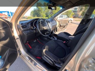 2015 Kia Rio III Рестайлинг, бежевый, 1050000 рублей, вид 4