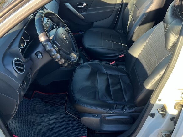2014 Renault Logan II, белый, 328000 рублей - вид 10