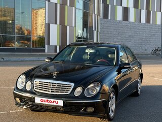2004 Mercedes-Benz E-Класс 240 III (W211, S211), чёрный, 750000 рублей, вид 1