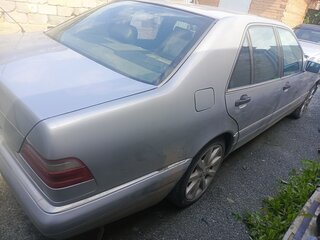 1995 Mercedes-Benz S-Класс 500 III (W140) Рестайлинг, серый, 650000 рублей, вид 3