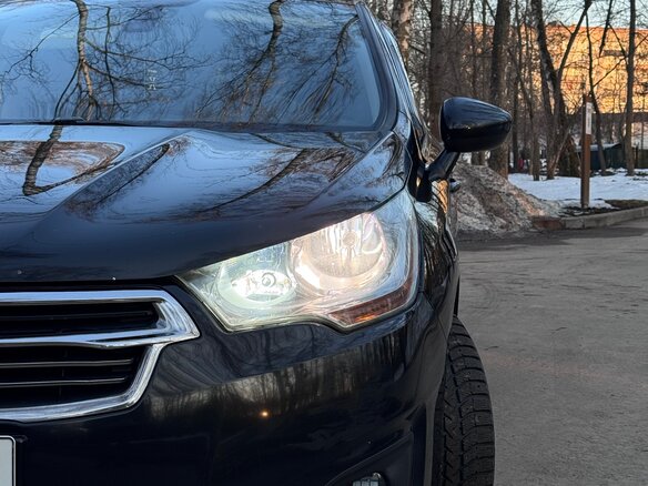 2015 Citroen C4 II, чёрный, 640000 рублей - вид 2
