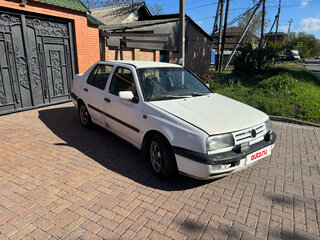 1994 Volkswagen Vento, белый, 111000 рублей, вид 3