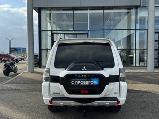 2014 Mitsubishi Pajero IV Рестайлинг 2, белый, 2650000 рублей, вид 4