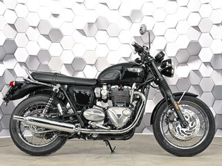 2019 Triumph Bonneville T120, чёрный, 949000 рублей, вид 3
