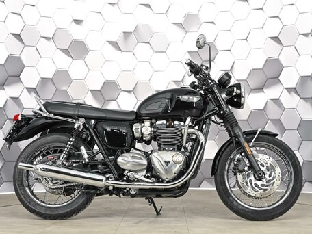 2019 Triumph Bonneville T120, чёрный, 949000 рублей, вид 3